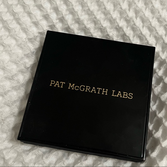 PML Bronze Borealis Celestial Odyssey Eyeshadow quad Limited Edition Holiday2021 - Picture 2 of 4